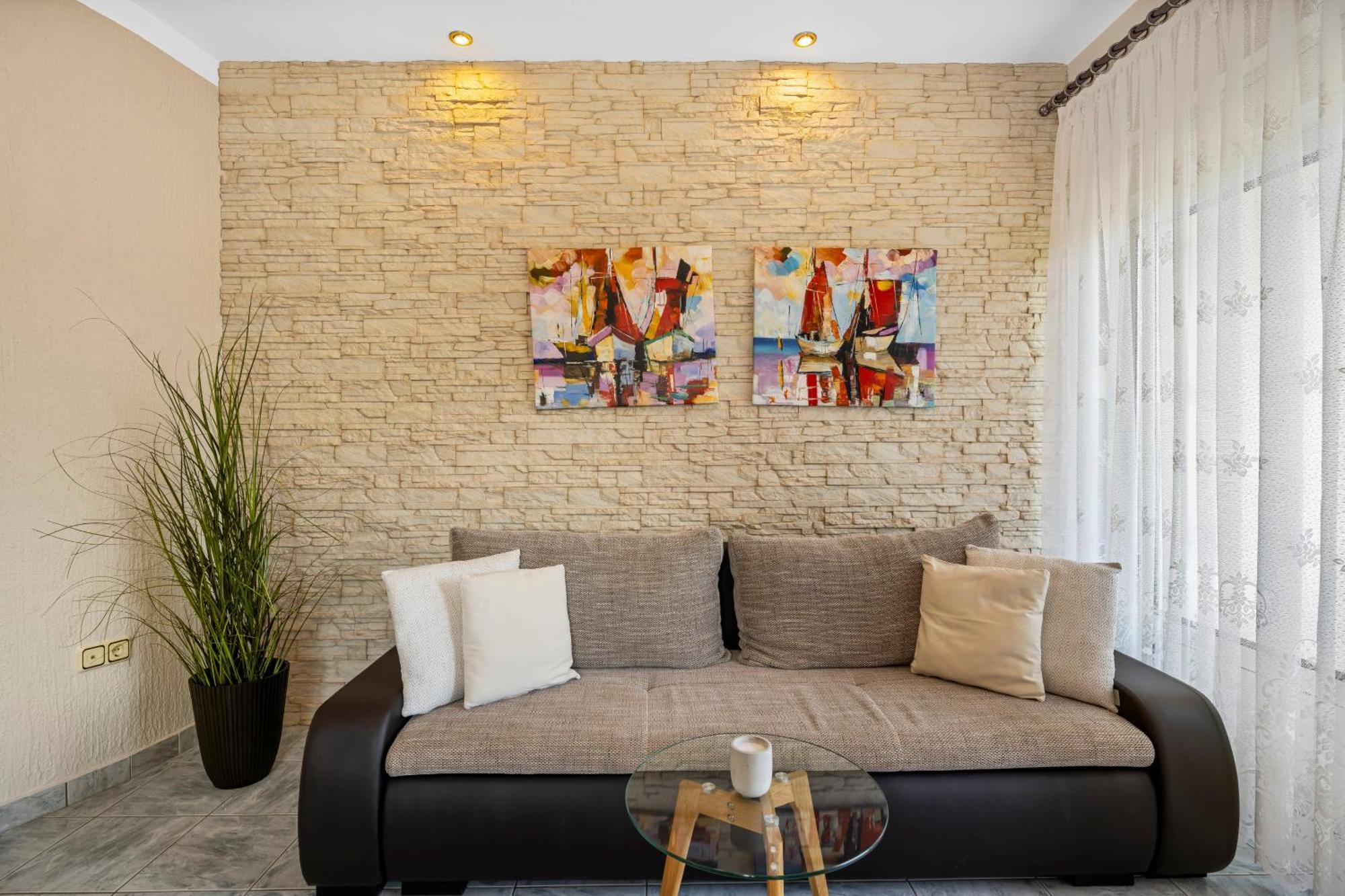Apartman Aquarius - Beachside With Heated Pool Vodice