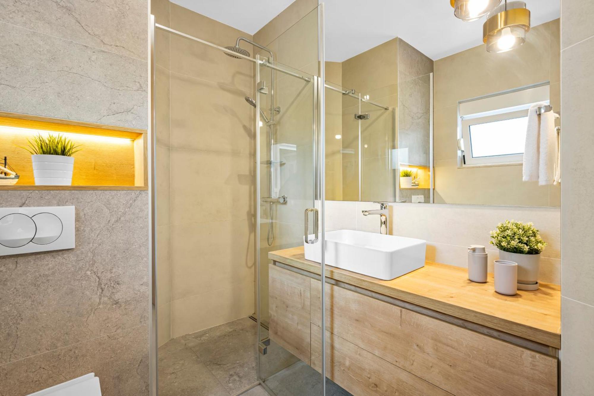 Appartement Aquarius - Beachside With Heated Pool