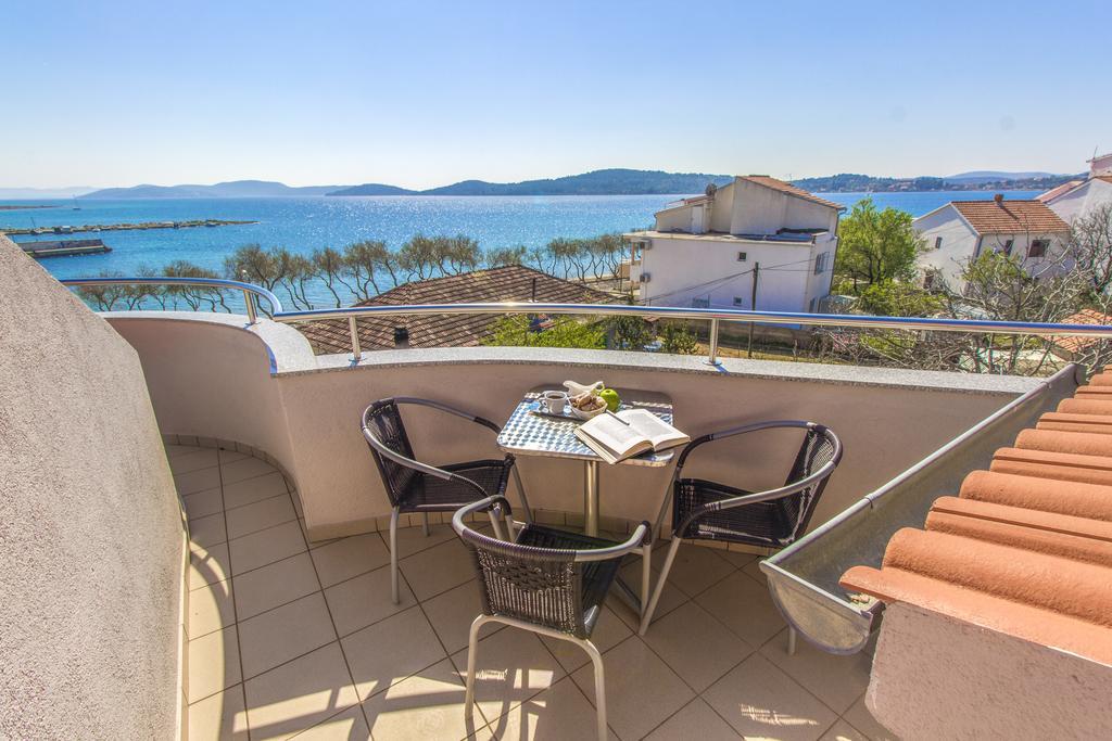Appartement Aquarius - Beachside With Heated Pool